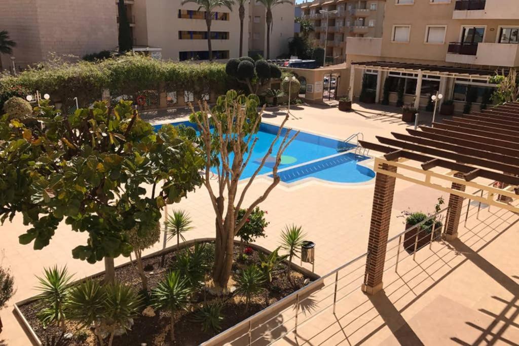 Lovely Apartment In Cabo Roig Near Beach オリウエラ エクステリア 写真