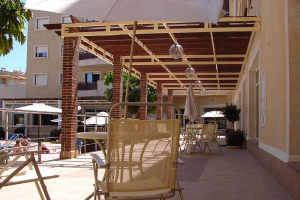 Lovely Apartment In Cabo Roig Near Beach オリウエラ エクステリア 写真