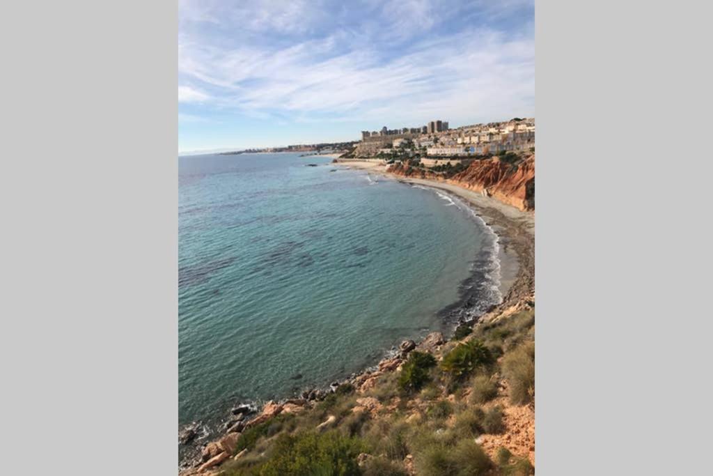 Lovely Apartment In Cabo Roig Near Beach オリウエラ エクステリア 写真