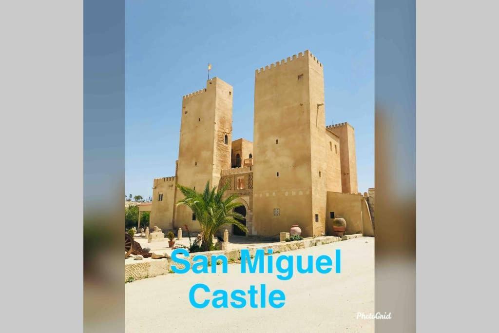 Lovely Apartment In Cabo Roig Near Beach オリウエラ エクステリア 写真
