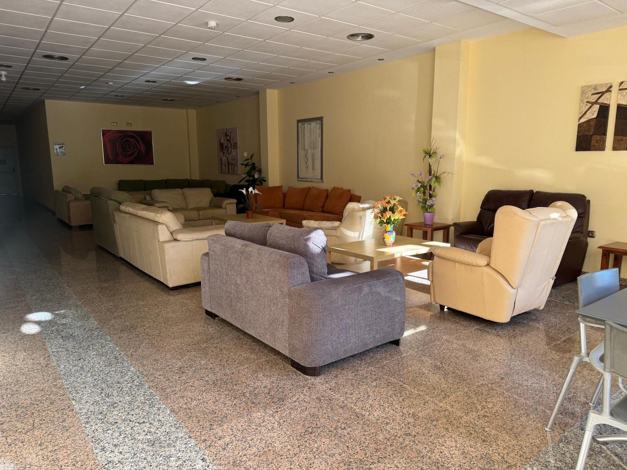Lovely Apartment In Cabo Roig Near Beach オリウエラ エクステリア 写真