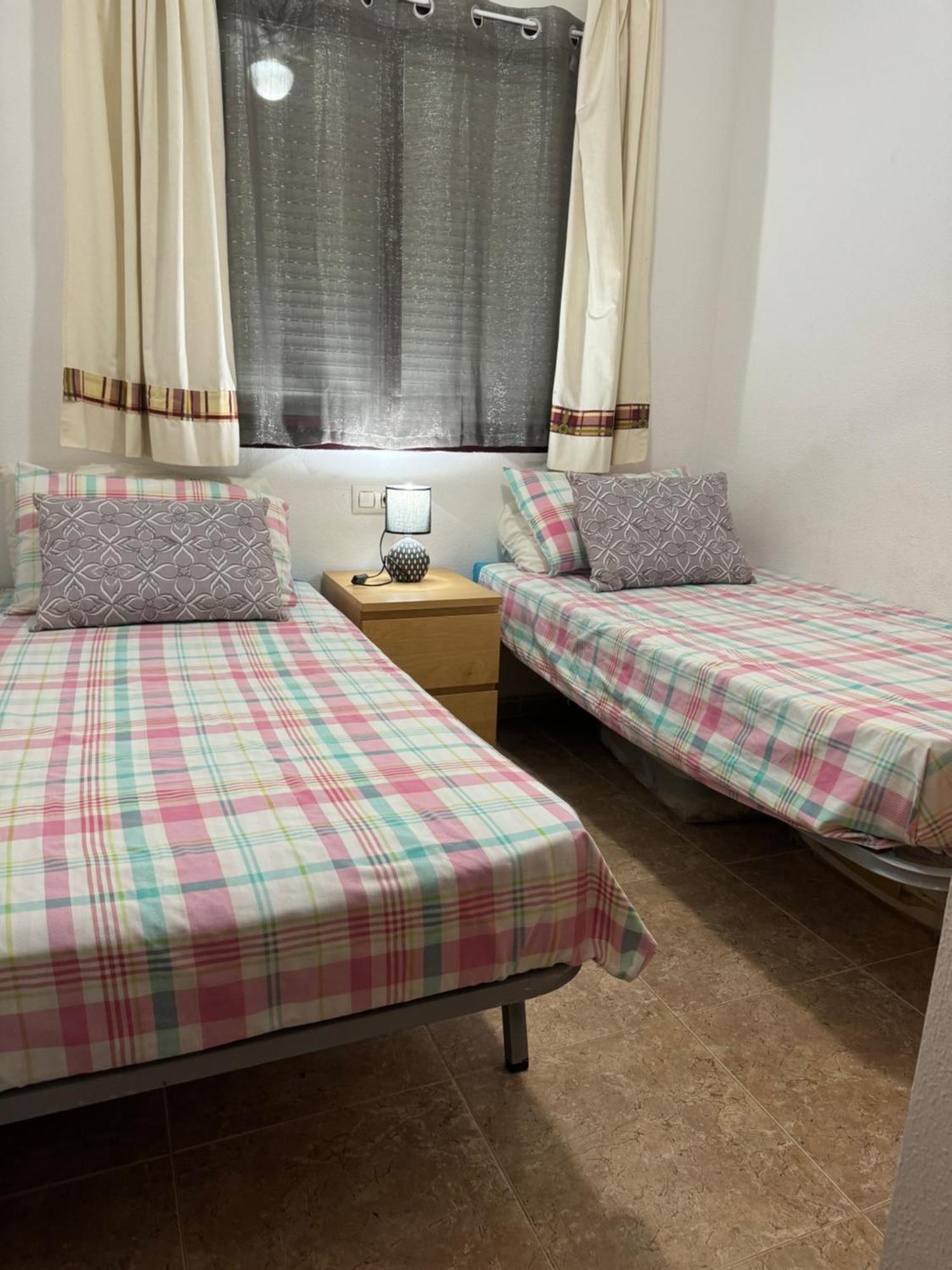 Lovely Apartment In Cabo Roig Near Beach オリウエラ エクステリア 写真